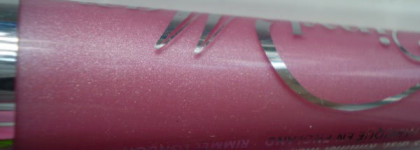 Розовые розы- блески для губ от Rimmel или Artdeco