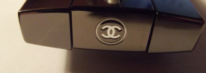 Красивый снаружи-ужасный внутри, Ultra correction line repair day fluid от Chanel