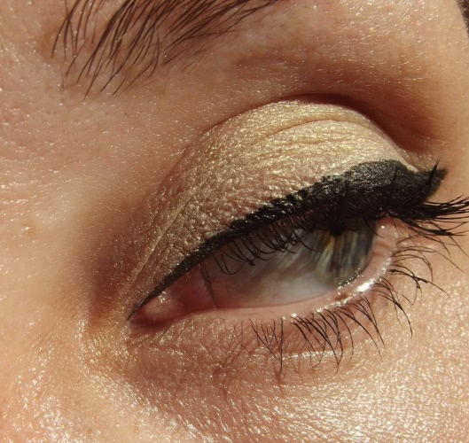 Avon Extra Lasting Eye Shadow Ink Cуперустойчивые Тени для век Тату-эффект Gold Gleam, Totally Taupe