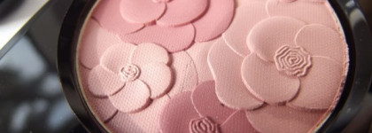 Румяна-хайлайтер Chanel Jardin De Chanel Blush Camelia Rose