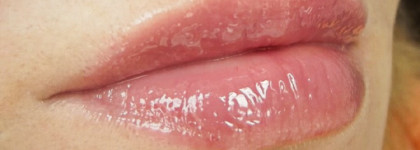 Giorgio Armani Flash Lacquer Crystal Shine Gloss оттенок 524. Эффект зеркальных губ