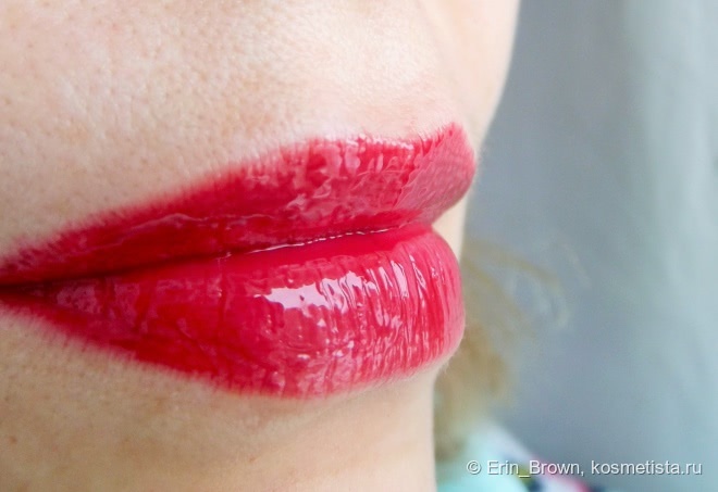 Идеальный тандем Chanel Rouge Allure Gloss Colour And Shine Lipgloss In One Click 19 Pirate и Essence lipliner 13 Transparent