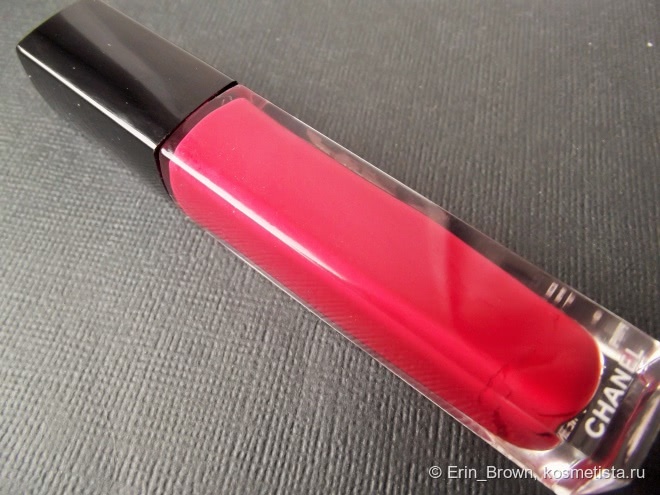 Идеальный тандем Chanel Rouge Allure Gloss Colour And Shine Lipgloss In One Click 19 Pirate и Essence lipliner 13 Transparent