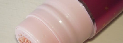Жидкий жемчужный флюид "Girl Meets Pearl" от Benefit