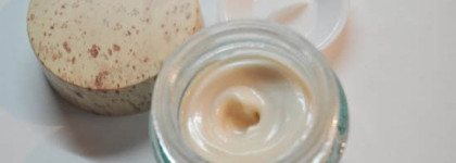 Эмульсия "Triple Perfoming SPF 15 PA++" и крем для глаз "It's Potent" от Benefit