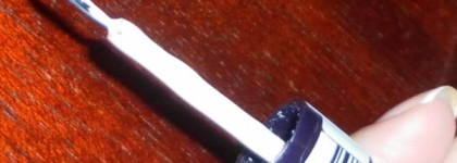 Маникюрчик поздно ночью