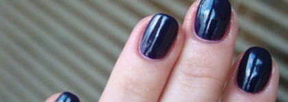 Осень в фиолетовых тонах или моя лаковая новинка Essence milti dimension 63 Purple Cherry