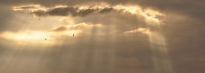 Света луч среди туч