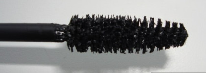 Объёмная тушь Lumene True Natural Volume