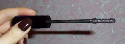 Объемная и подкручивающая тушь Rimmel Sexy Curves Full Volume & Curl Mascara 002 Brown Black