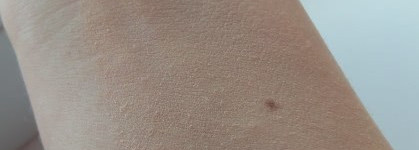 Моя находка - Матирующая минеральная компактная пудра Celebrities Beauty от Eveline Cosmetics в оттенке 21 Ivory