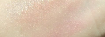 Губная Помада "Сияющая Вуаль" от Yves Rocher "Молочное желе"(№5) и "Клубничное желе"(№4)