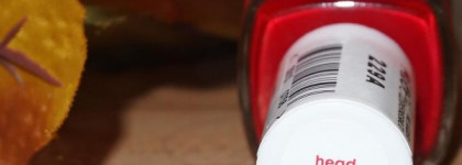 Осенний красный Essie Head Mistress