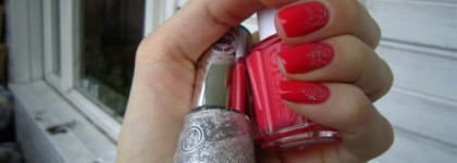 Иней на кораллах. Когда хочется яркости - Essie California Coral + Dance legend 900 серебро