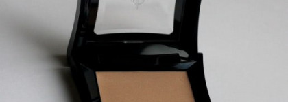 Illamasqua Gleam - оттенок Aurora Champagne