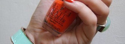 Лак для ногтей O.p.i.  A roll in the hague