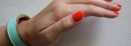 Лак для ногтей O.p.i.  A roll in the hague