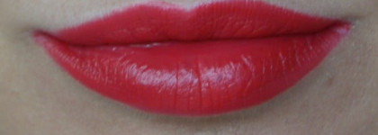 Две яркие красотки - Revlon super lustrous lipstick Fire&Ice и Kiss Me Coral