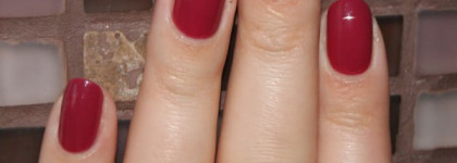 Ягодная пара - Chanel Le Vernis №533 April и YSL Pur couture № 04