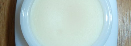 Бальзам для губ Chanel  Hydramax + Active Nutrition Lip Care