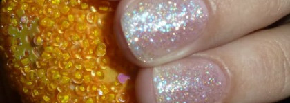 Новогодний блеск с  Hard As Nails Xtreme Wear 180 Disco Ball от Sally Hansen