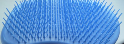 Моя любимица Tangle Teezer Original Professional Detangling Hairbrush - Blue Bella