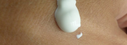 Удивительно удачный  Aqua-Rhythm Intense Hydration Youth Preserve Light Day Cream SPF 15 Oriflame