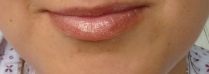 Золотой блеск для губ Guerlain Gloss D’enfer Maxi Shine Intense Colour & Shine Bare Lip Sensation №400 Gold Tchlack