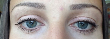 Мой верный товарищ пудровый карандаш для бровей  Givenchy Eyebrow Show # 1