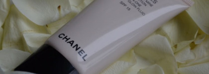 Флюид с эффектом естественного загара Chanel Les Beiges All In One Healthy Glow Fluid SPF 15 №30