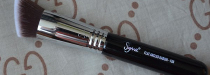 Две красотки Sigma Beauty Synthetic Kabuki F86 и  F88