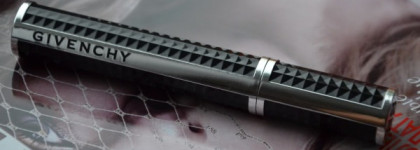 Тушь Givenchy Noir Couture Volume Extreme Volume Mascara 1 Black Taffeta