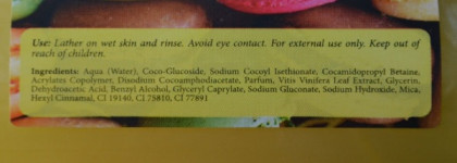 Лакомство для гурманов - набор  Макарони Fresh Line Grape Vanilla Body & Hands Collection