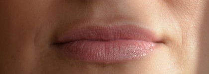 Весеняя Guerlain Kiss Kiss Lipstick Shaping Cream Lip Colour #560 Rosy Silk