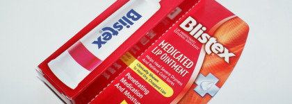 Blistex Medicated Lip Ointment - экстренная помощь для сухих губ