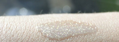 Блеск для губ Chanel Levres Scintillantes  #151 Aragonite