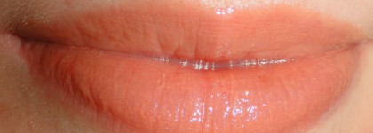 Нежный крем- Givenchy Pop Gloss (№ 452)