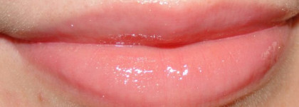 Весенний блеск для губ- Chanel Levres Scintillantes Glossimer №161 (Bagatelle)