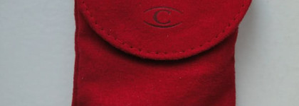 Подправляем макияж с  компактной пудрой Clarins Powder Compact (№ 10 Ivory beige)