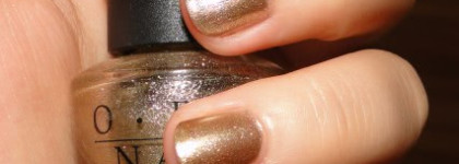 OPI Glitzerland-загадочный и противоречивый