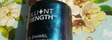 Сумасшедшей красоты околочерный  Revlon Brilliant Strength Nail Enamel Beguile 20