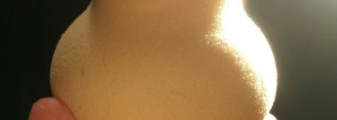 Real Techniques miracle complexion sponge VS Shu Uemura Lightbulb Sponge