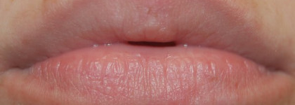 Губки бантиком или Clarins Eclat Minute Instant Light Natural Lip Perfector тон 03