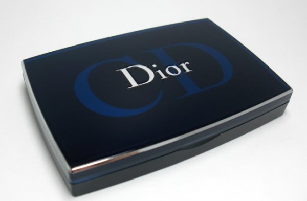 Dior Diorskin Forever Compact Foundation SPF 25Pa++ в оттенке 020
