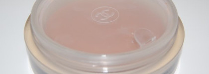 Поцелуй солнца в баночке. Chanel Soleil Tan De Chanel Bronzing Makeup Base