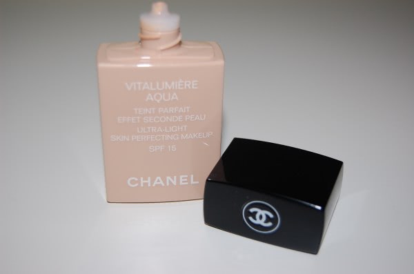 Мой верный спутник: Chanel Vitalumière Aqua Ultra-Light Skin Perfecting Makeup Instant Natural Radiance SPF 15 в оттенке B20
