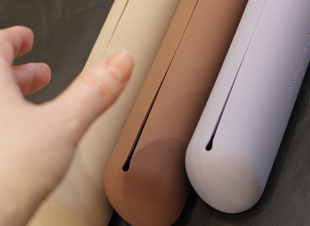 Кейс смыкается не полностью, но это никак не мешает эксплуатации. Магнитные замочки держат хорошо, ничего не вываливется даже в сумке.