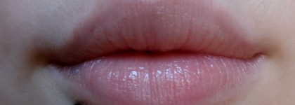 Прекрасные красные. Vivienne Sabo Jolies lèvres Lipliner 206 и NYX Soft Matte Lip Cream Amsterdam