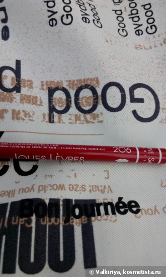 Прекрасные красные. Vivienne Sabo Jolies lèvres Lipliner 206 и NYX Soft Matte Lip Cream Amsterdam