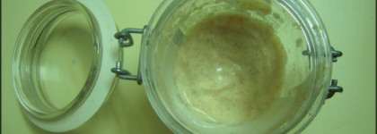 Поскрабимся! Organic Vanilla Body exfoliant от Yves Rocher и Raspbery body scrub от TheBodyShop